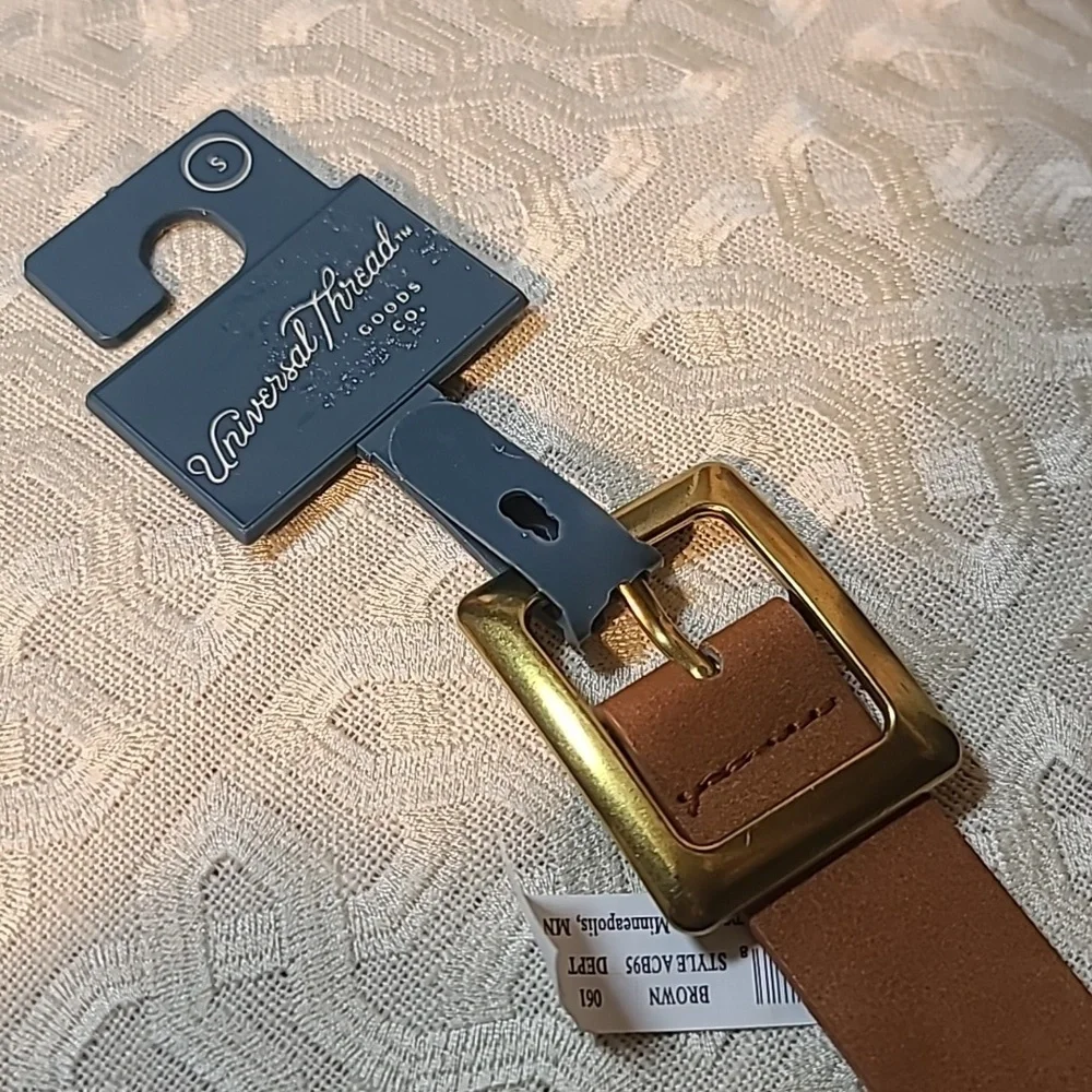 a . new day Faux leather belt